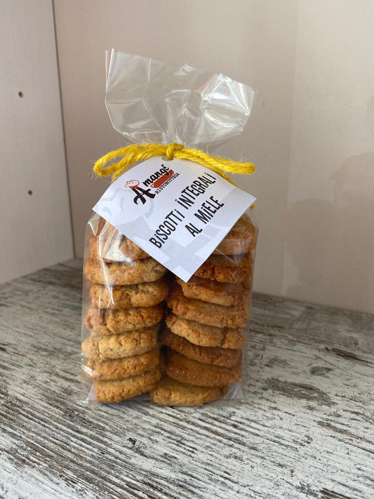 Biscotti integrali al miele artigianali: leggeri, fragranti e ricchi di fibre. Perfetti per una colazione sana o una merenda genuina.