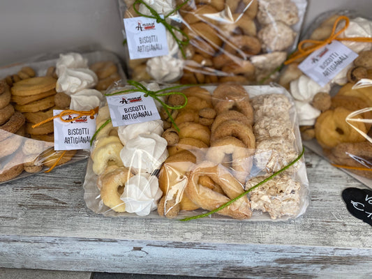 Vassoio di biscotti artigianali